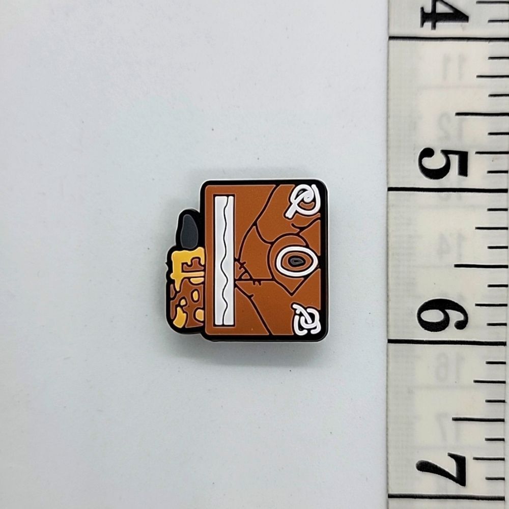 🎈5/$10🎈 PINS..PATCHES..CROC CHARMS.. Hocus Pocus..
